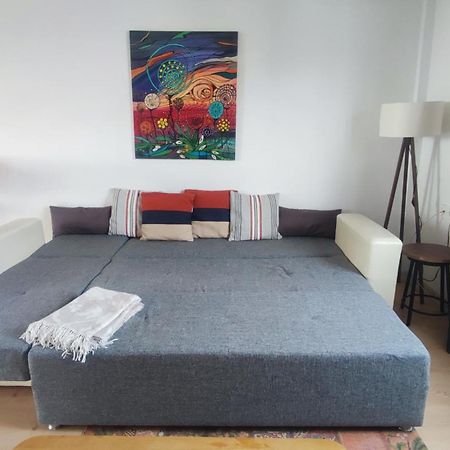 Central, Cozy, 15 Min Walk To The Beach, Fast Wi-Fi, Free Parking, 4Ppl Bodrum Екстериор снимка