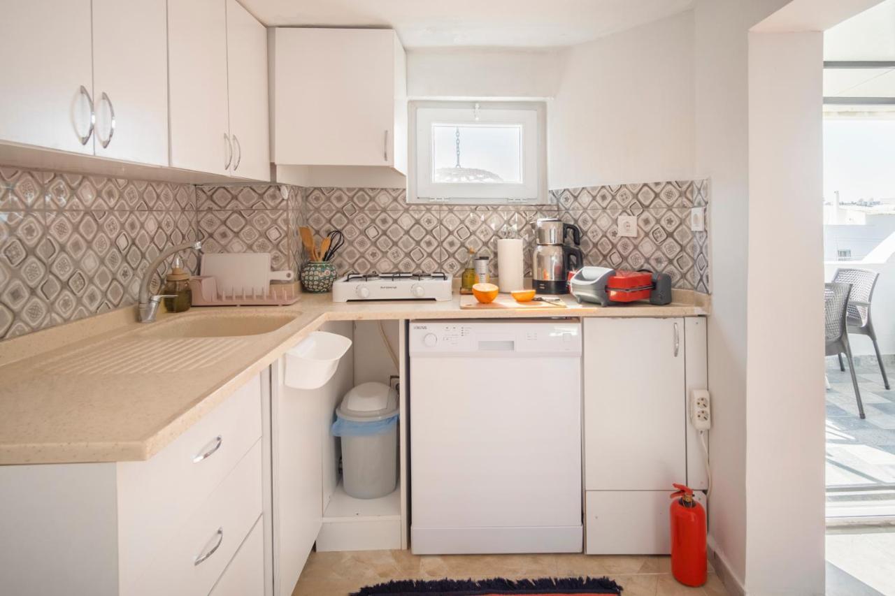 Central, Cozy, 15 Min Walk To The Beach, Fast Wi-Fi, Free Parking, 4Ppl Bodrum Екстериор снимка
