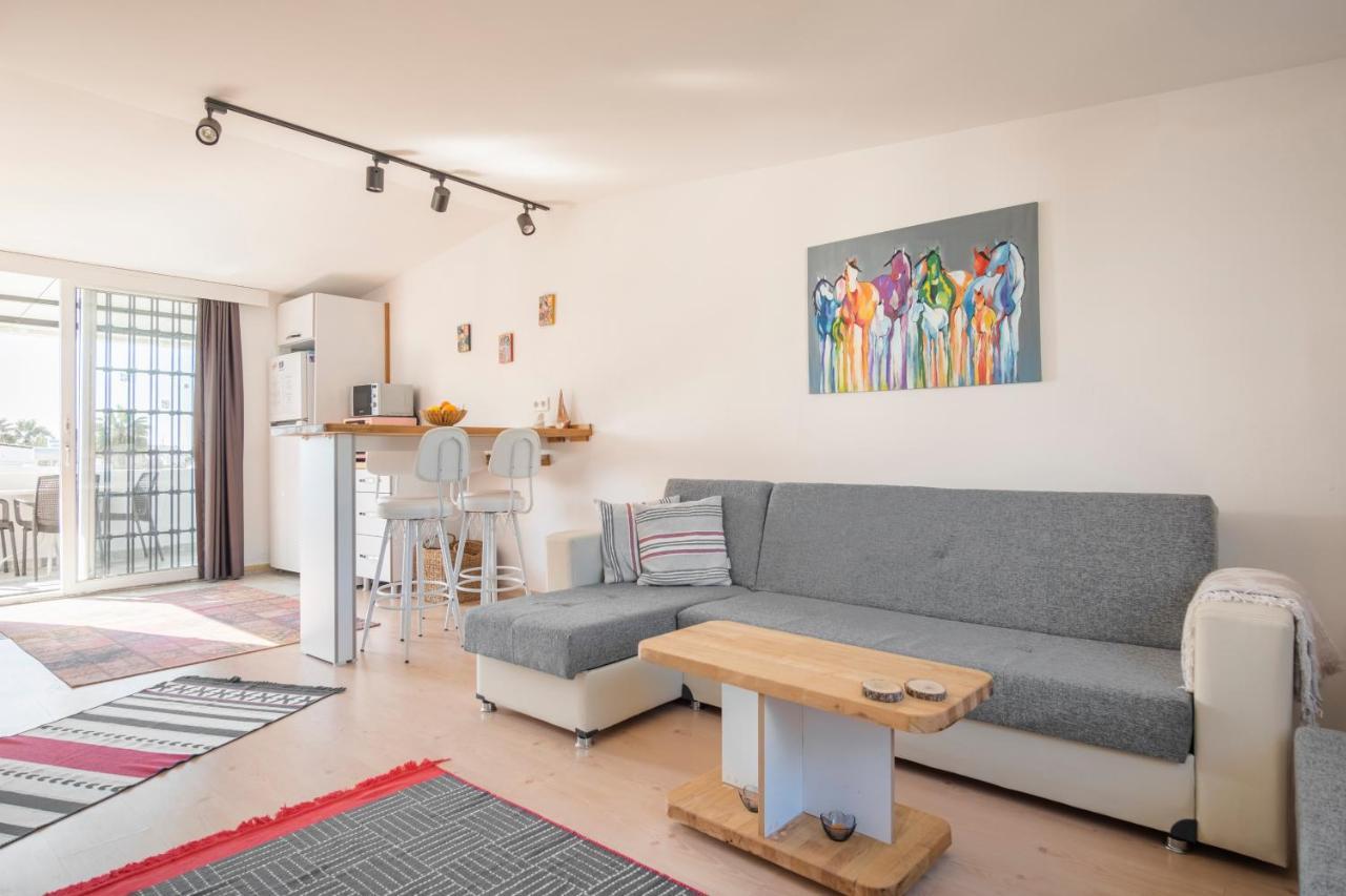 Central, Cozy, 15 Min Walk To The Beach, Fast Wi-Fi, Free Parking, 4Ppl Bodrum Екстериор снимка