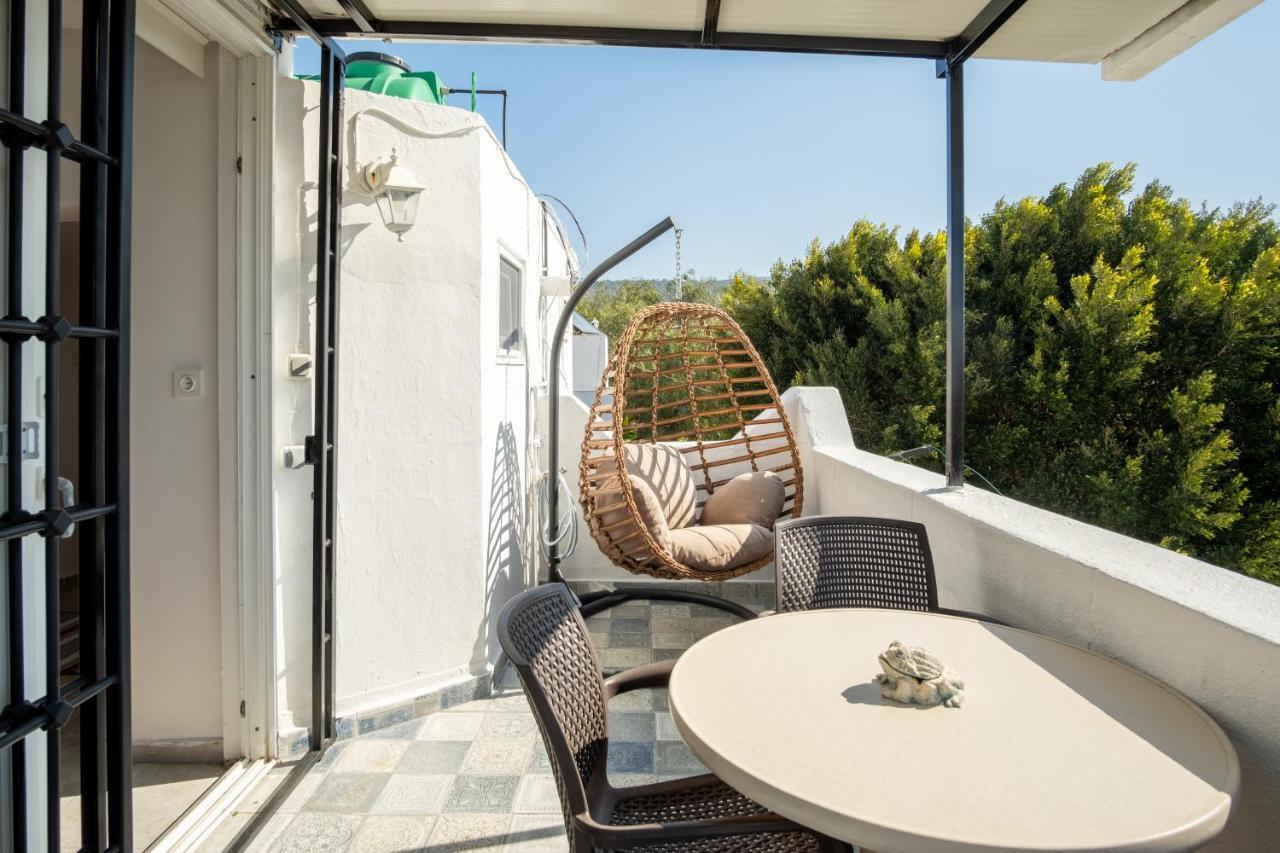 Central, Cozy, 15 Min Walk To The Beach, Fast Wi-Fi, Free Parking, 4Ppl Bodrum Екстериор снимка
